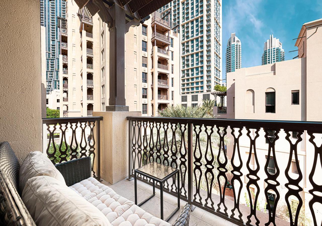Luxury 1-bedroom Apartment, 5 Min To Mall