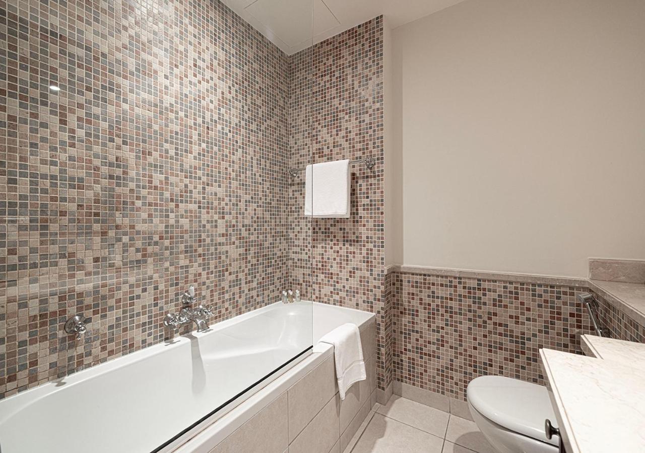 Luxury 1-bedroom Apartment, 5 Min To Mall Apartment *