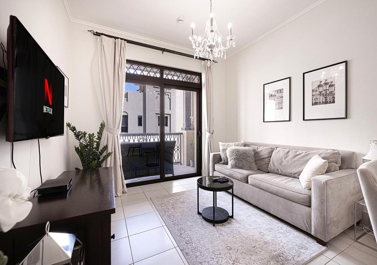 Luxury 1-bedroom Apartment, 5 Min To Mall Apartment Dubai